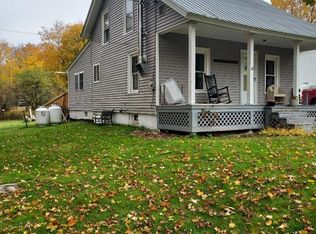 6 Dale St, Hoosick Falls, NY 12090