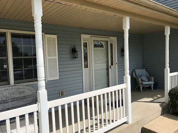 4th image of 420 N Luxford Ct