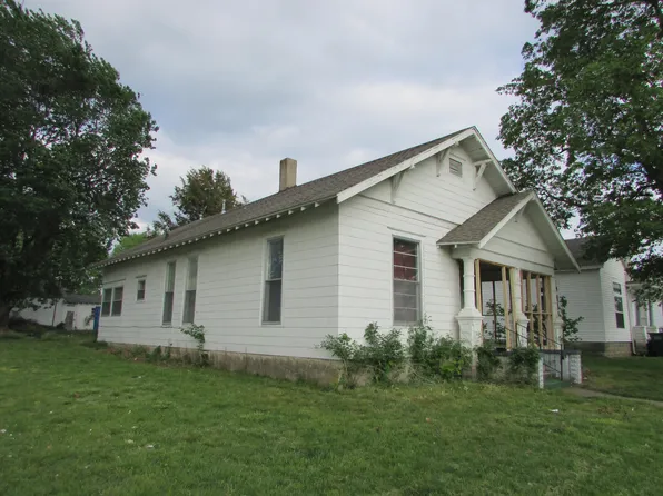 511 4th Street, Monett, MO 65708