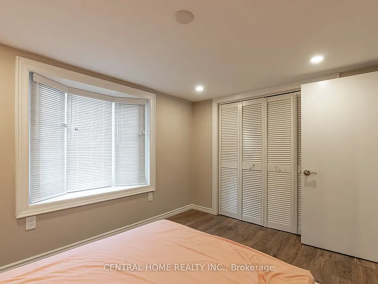 651 16th Ave — Photo 13