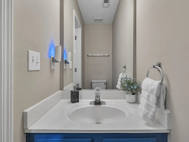 5906 Prescott Ct — Photo 3