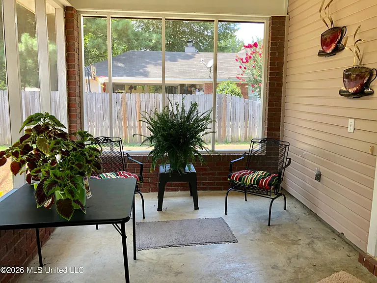 113 Oak Ridge Cir — Photo 13