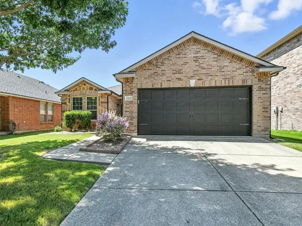 5817 Deck House Rd, Fort Worth, TX 76179