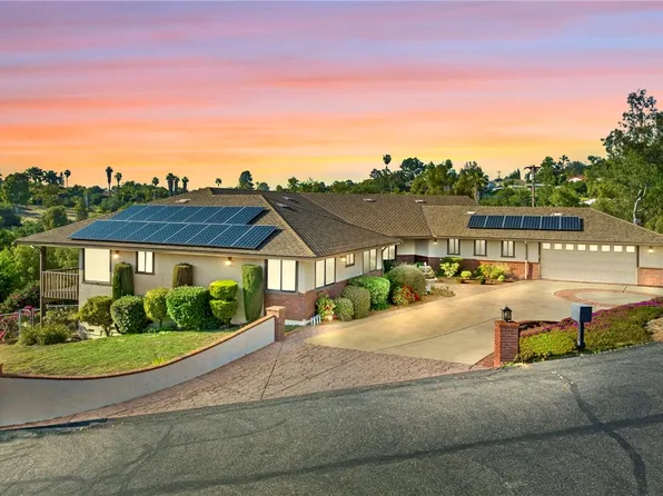 1550 Silver Birch Ln, Fallbrook, CA 92028