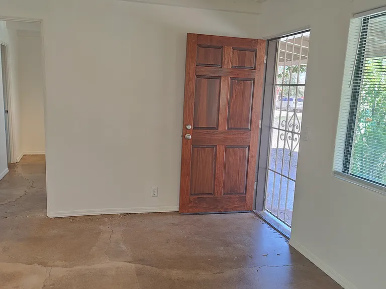 3416 N 2nd Ave — Photo 17
