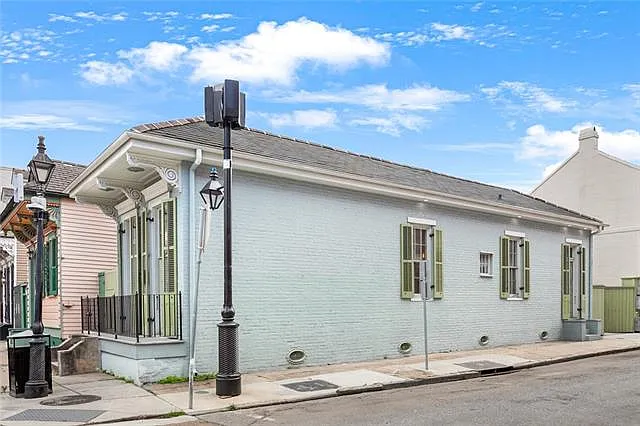 1300 Chartres St — Photo 6