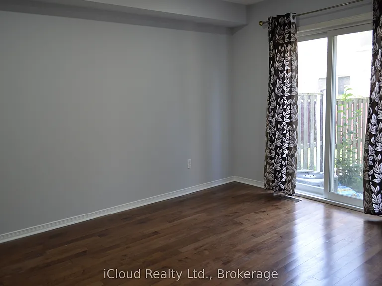319 Aspendale Cres #STUDIO — Photo 4