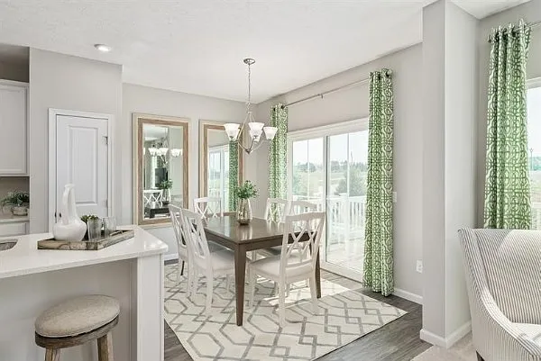 3 bed, 2.5 bath, 1824 sqft, $2,300 — Photo 3