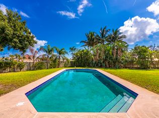 3077 Rio Plumosa S, Melbourne, FL 32903