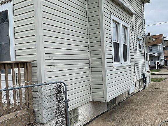 5th image of 3460 W 88th St