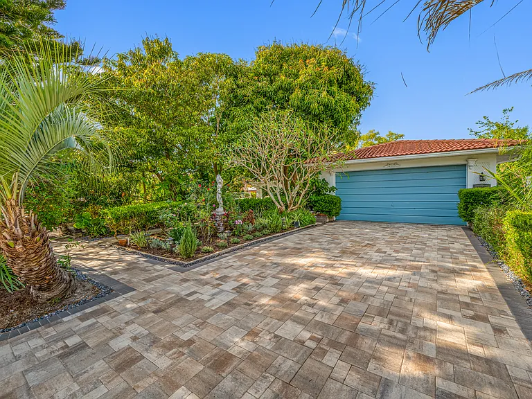 1764 Linwood Cir — Photo 56