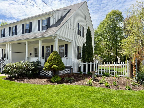 3rd image of 15 Washington Cir #17