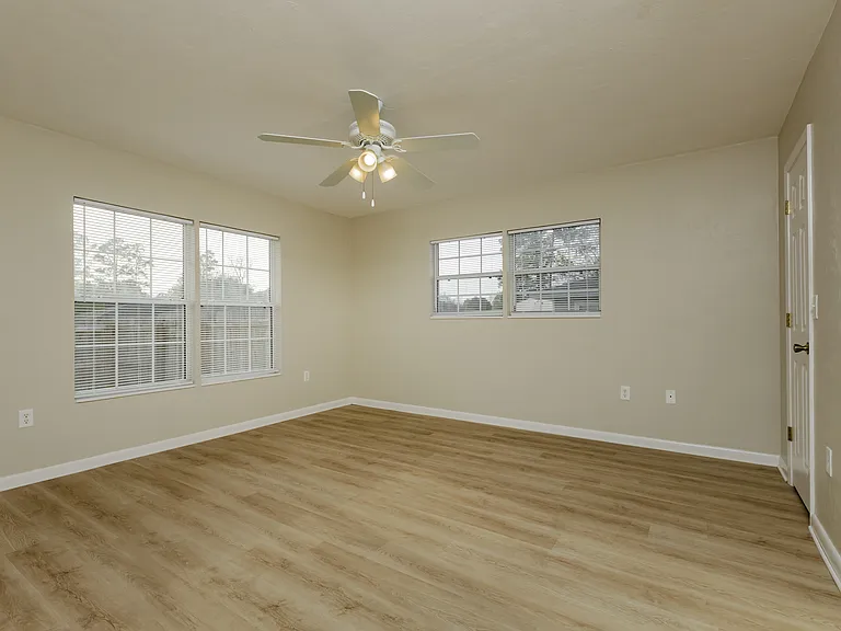 6367 NW 109th Pl — Photo 14