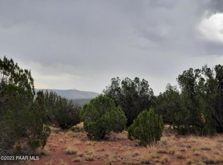 57827 N Calle Arandas, Seligman, AZ 86337