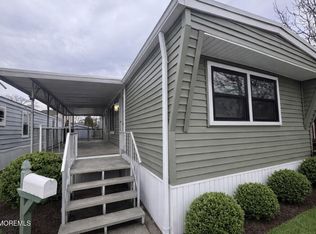 17 Mary Ann Court, Hazlet, NJ 07734