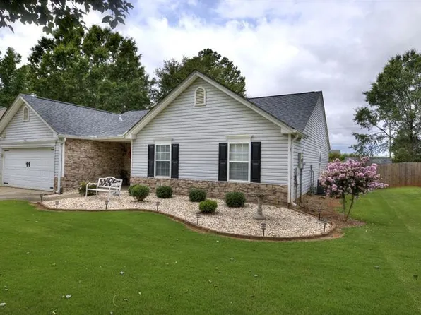 57 Abbey Ln NW, Cartersville, GA 30120