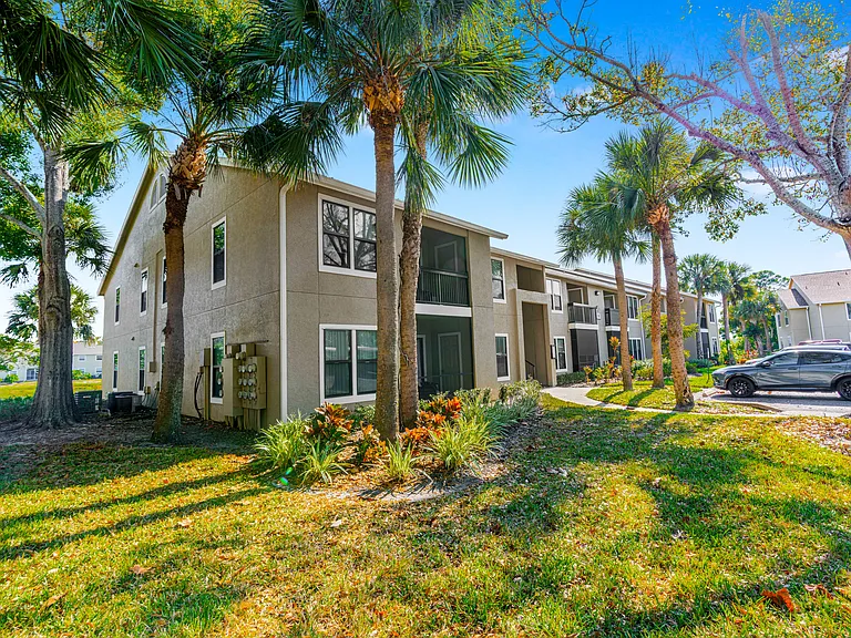 4021 Crockers Lake Blvd #24 — Photo 33
