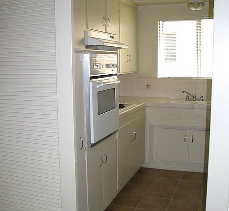 5th image of 621 San Vicente Blvd APT 108