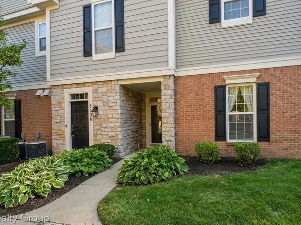 1944 Cedar Valley Dr, Canton, MI 48188