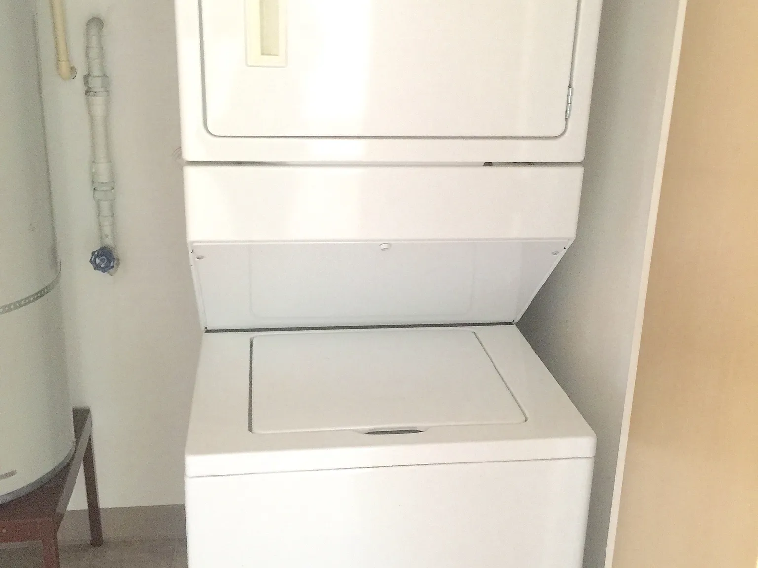 Evergreen Place Apartments — Photo 4