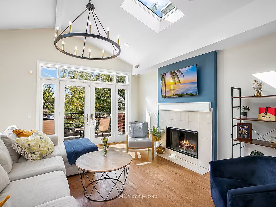 1st image of 3511 N Seminary Ave #2