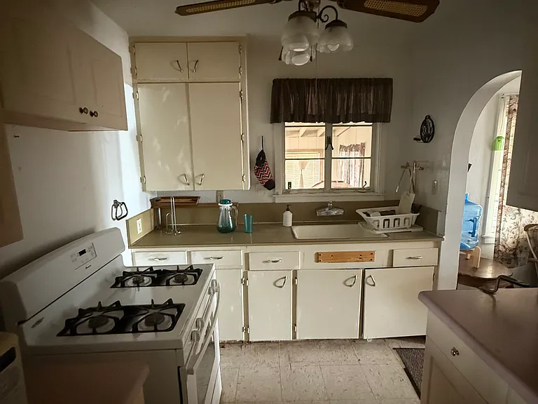 420 W Ocatillo Ave — Photo 8