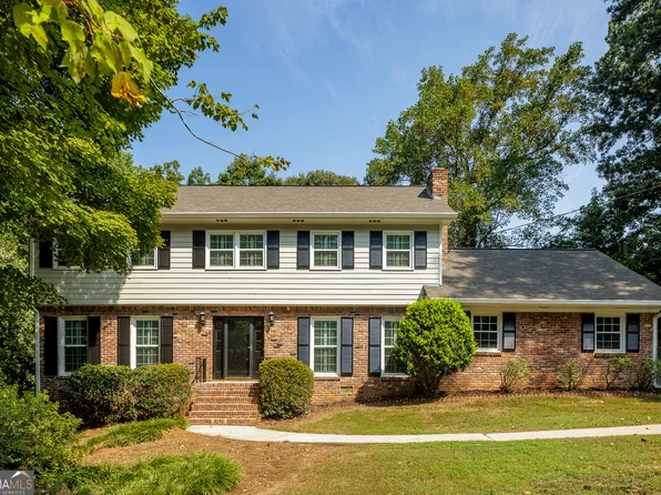 1740 Kellogg Springs Dr, Dunwoody, GA 30338