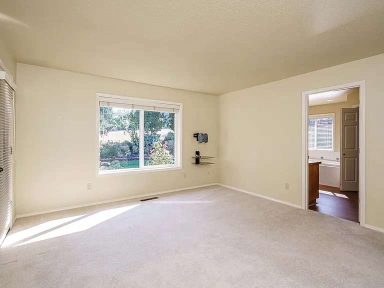 505 NW 90th St — Photo 36