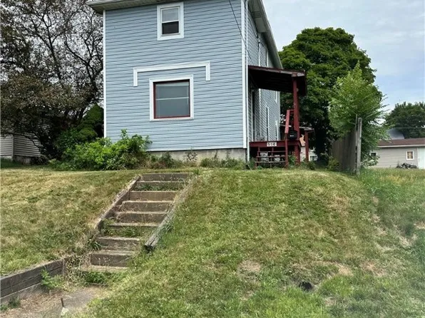 514 E Clark St, East Palestine, OH 44413