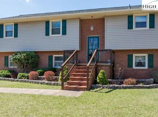 1822 Memorial Park Dr, Sparta, NC 28675