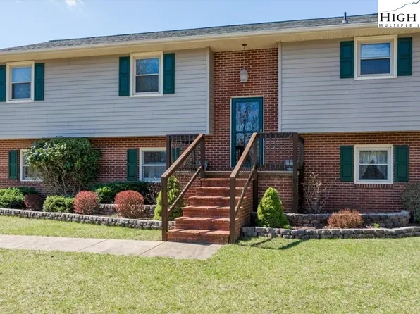 1822 Memorial Park Drive, Sparta, NC 28675