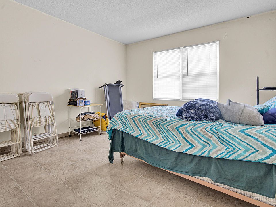 1st image of 112 Dickens Rd