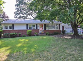 95 Fir Glade Dr, Warwick, RI 02886