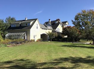 2 Apple Ridge Dr, Natick, MA 01760