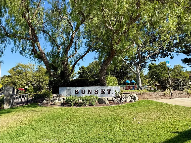 2487 Moon Dust Dr #C — Photo 27