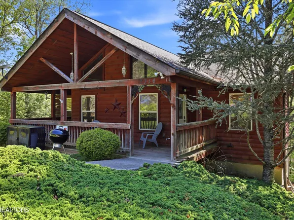 2316 Wooddale Way, Sevierville, TN 37876