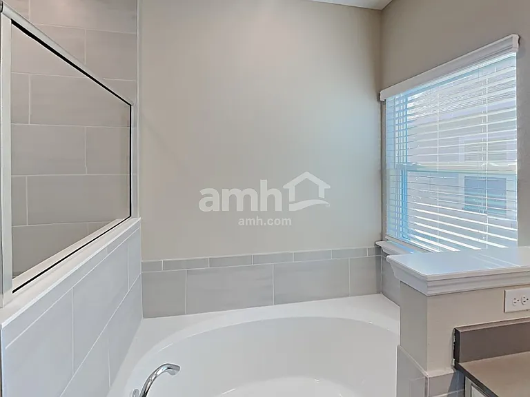 150 Hemlock Point — Photo 10