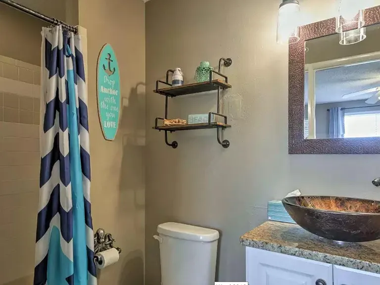 2722 W 49th Ave — Photo 17