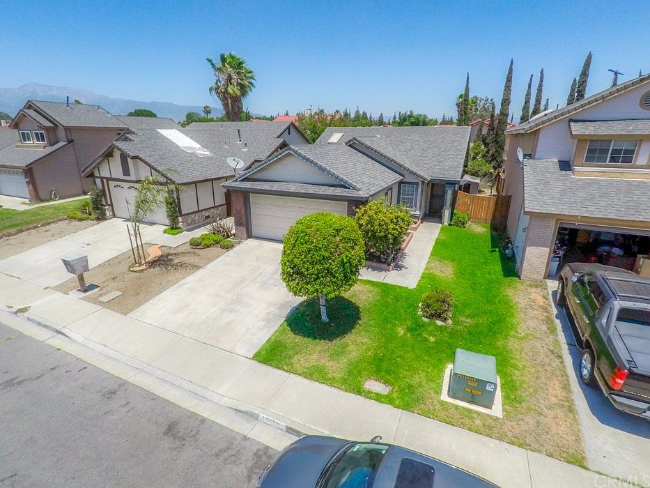 1st image of 14488 Oak Knoll Ct