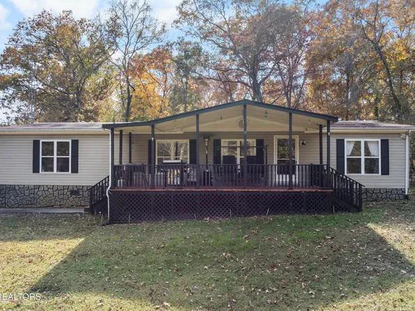 2315 Jim Henry Rd, Dandridge, TN 37725