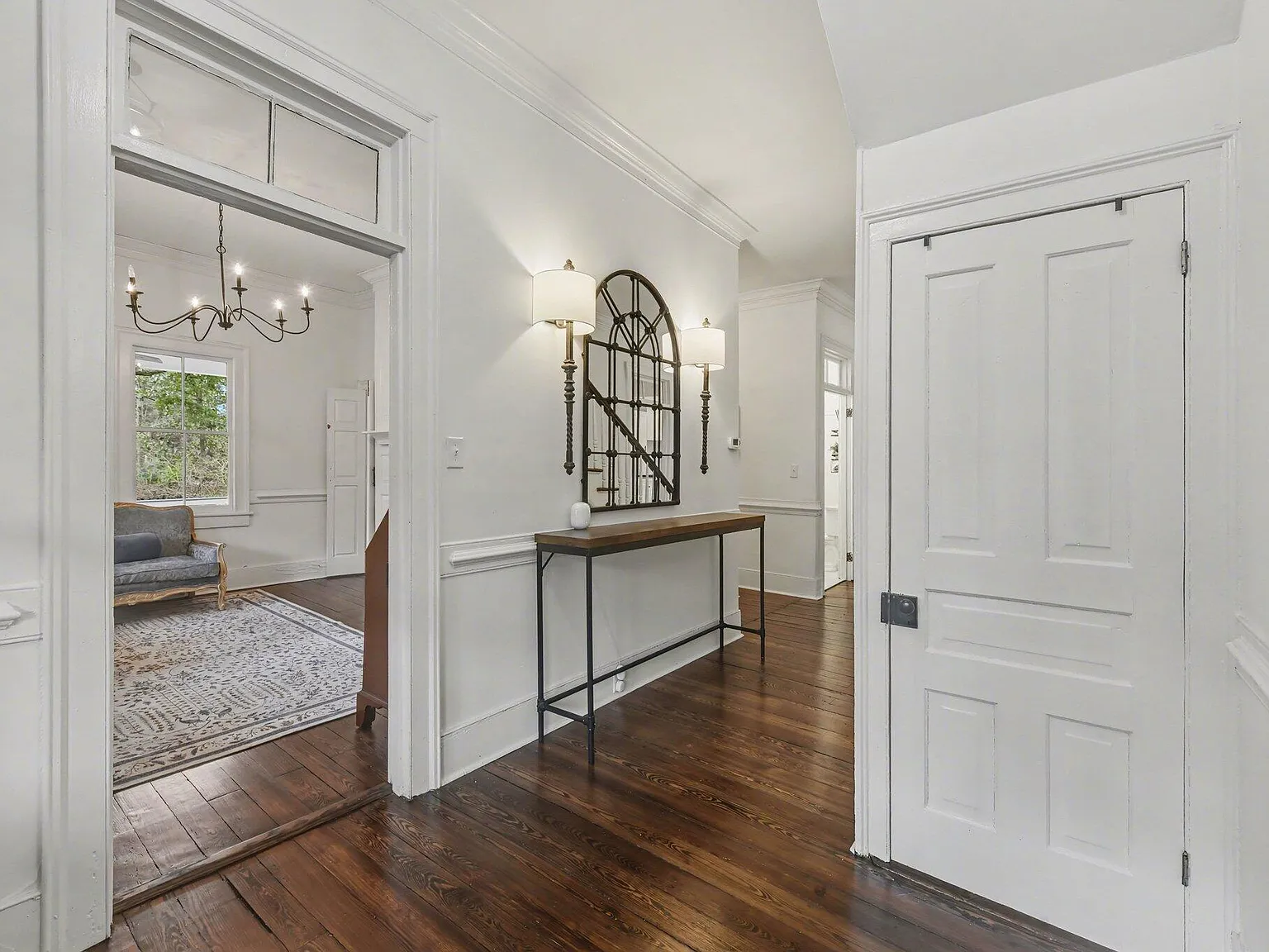 4 bed, 3.5 bath, 2505 sqft, $5,500 — Photo 4