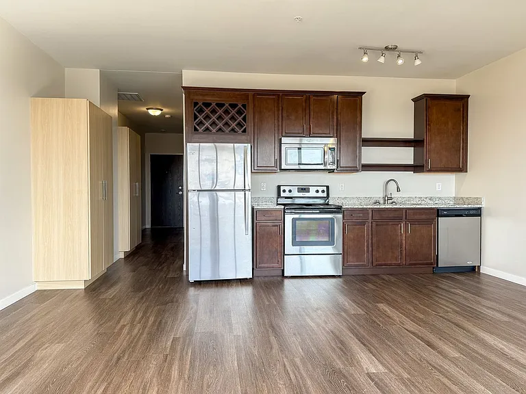 CityVue Apartments — Photo 20
