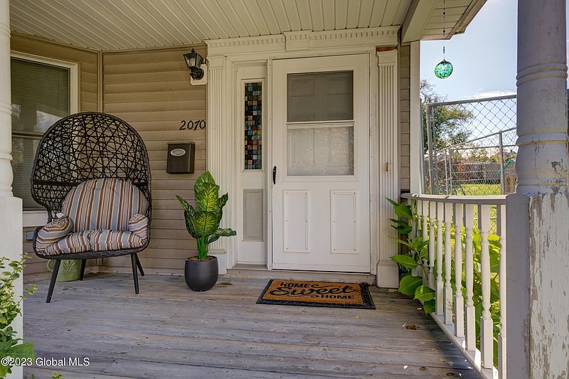 3rd image of 2070 Foster Avenue