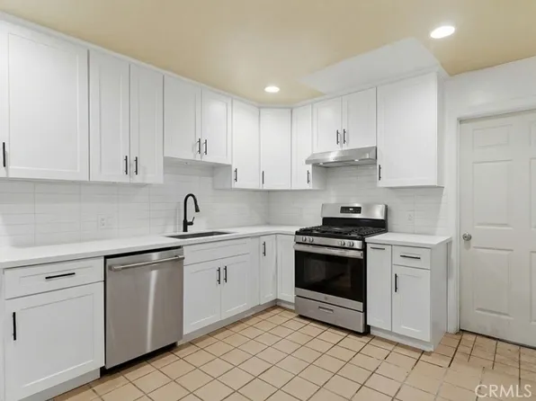 1009 E Granada Ct, Ontario, CA 91764