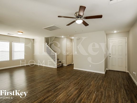 3rd image of 5333 Country Retreat Ct