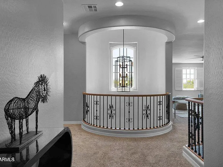 4590 E Waterman St — Photo 14