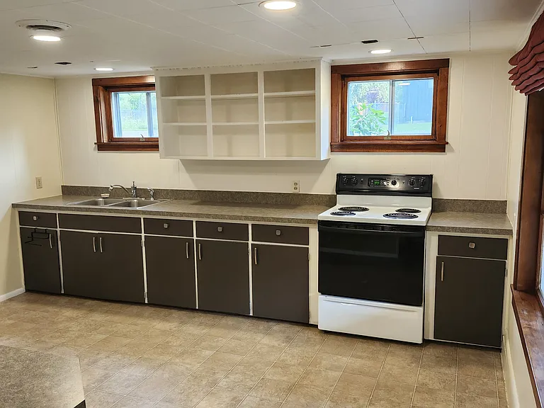 2415 1/2 Woodland Ave #B — Photo 13