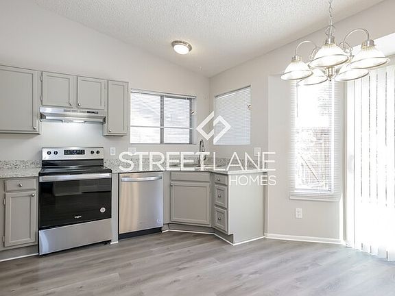 5th image of 8520 W Palm Ln Unit 1121