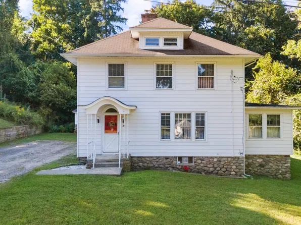 40 Belden Street, Watertown, CT 06795