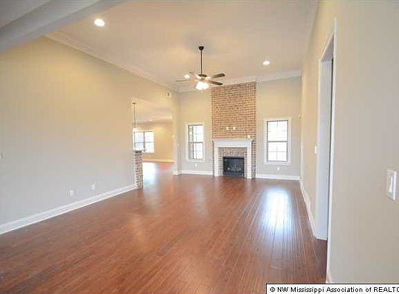 4th image of 3361 Chateau Pointe Blvd